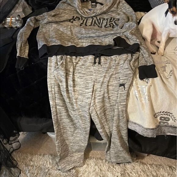 Vs pink Large heathered grey cowl neck pullover & joggers/pants sweatsuit - Picture 9 of 12